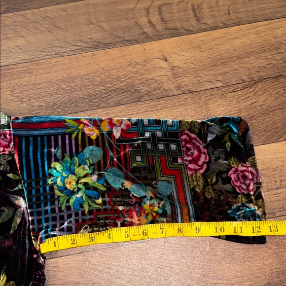 Johnny Was Size Petite Extra Small Velvet Kimono Wrap Jacket Floral Print Artsy - Picture 10 of 16